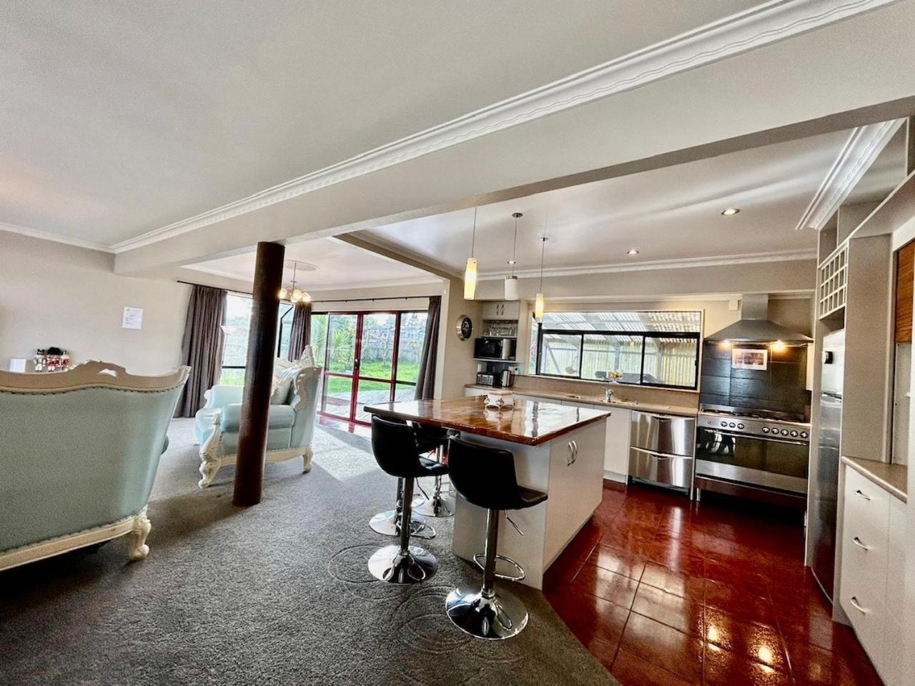 Premium Lake View Home Rotorua Eksteriør billede