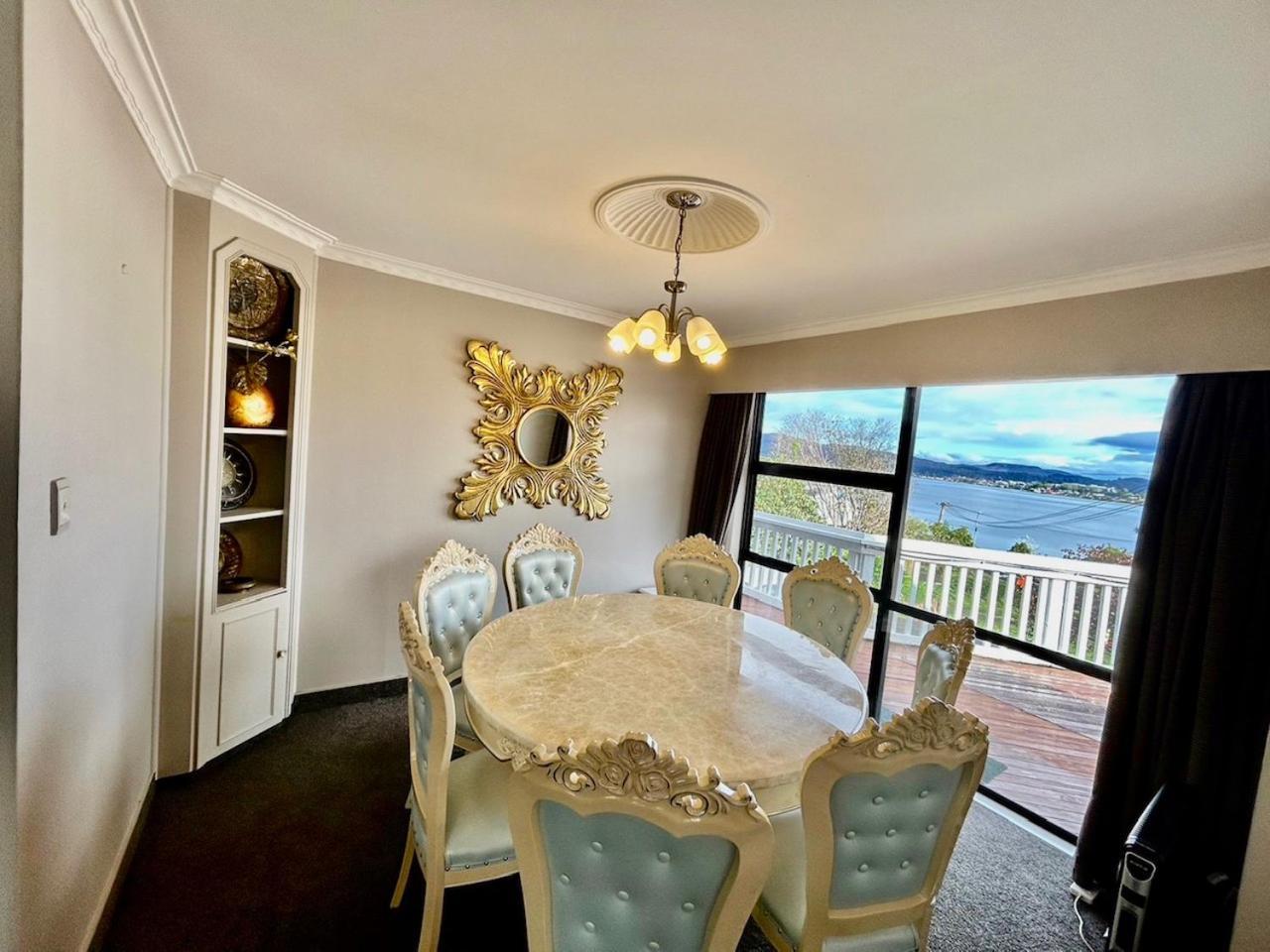 Premium Lake View Home Rotorua Eksteriør billede