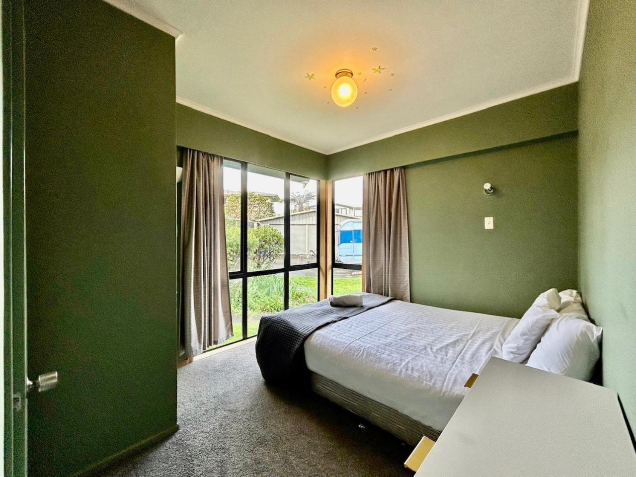 Premium Lake View Home Rotorua Eksteriør billede