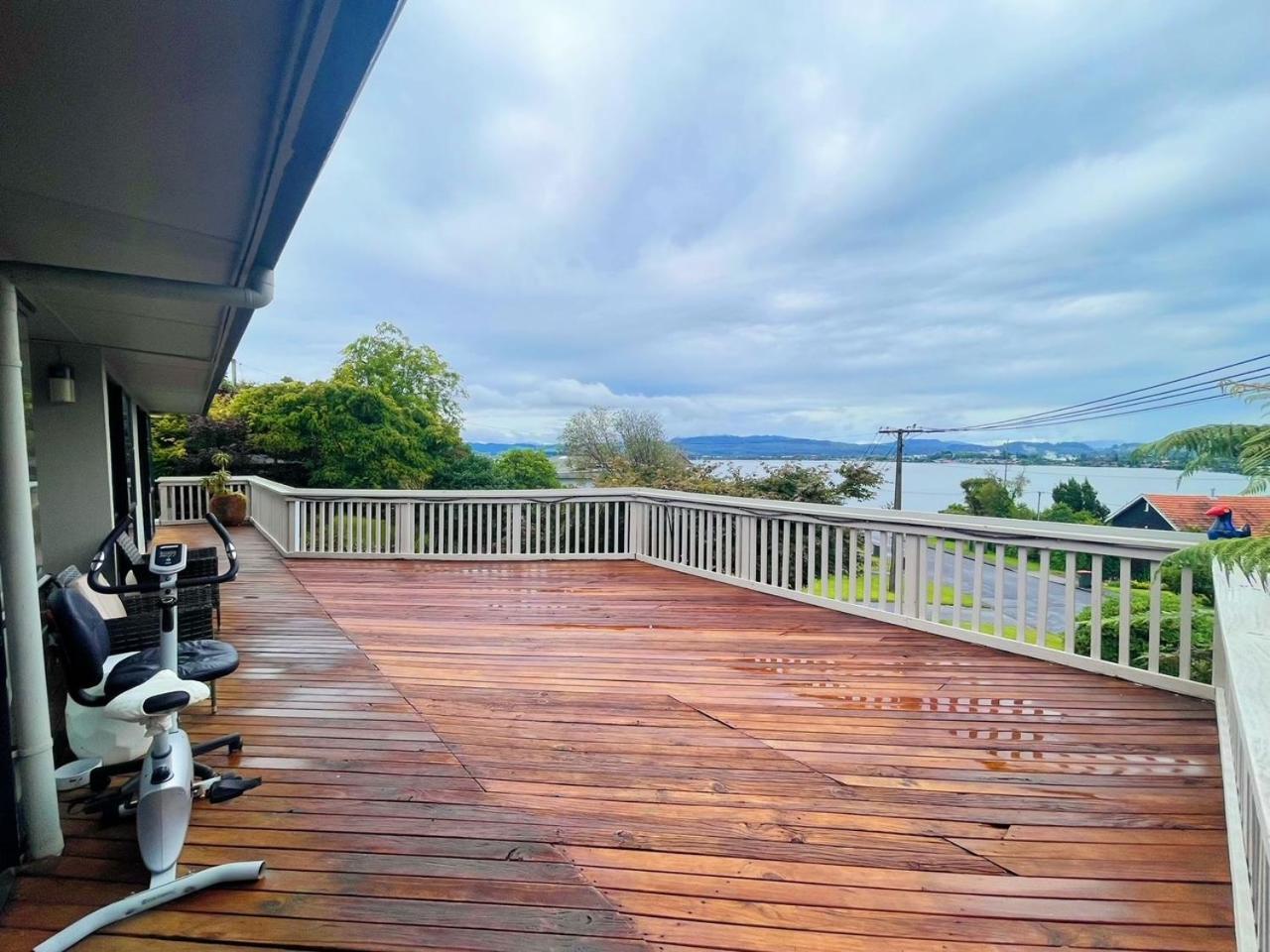Premium Lake View Home Rotorua Eksteriør billede